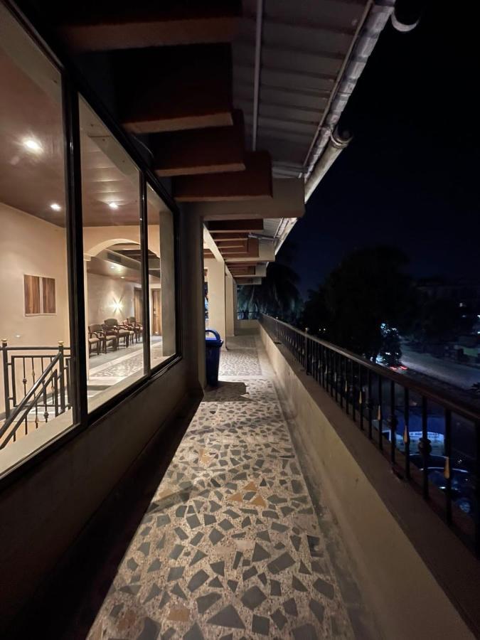 Hotel Vardhan Silvassa Exterior foto